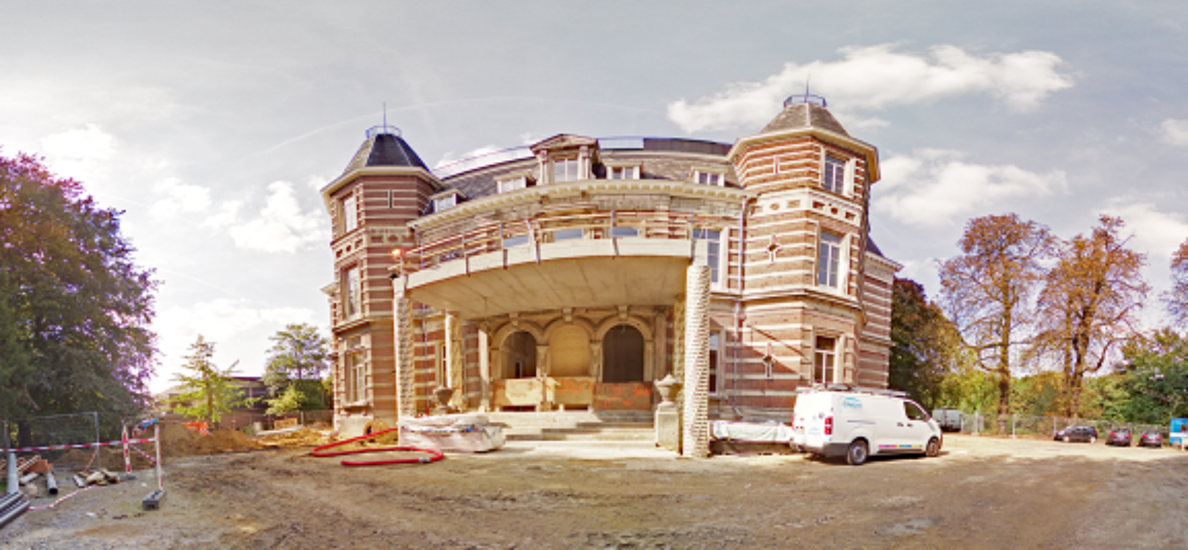 Castle in 1864, school in 2017